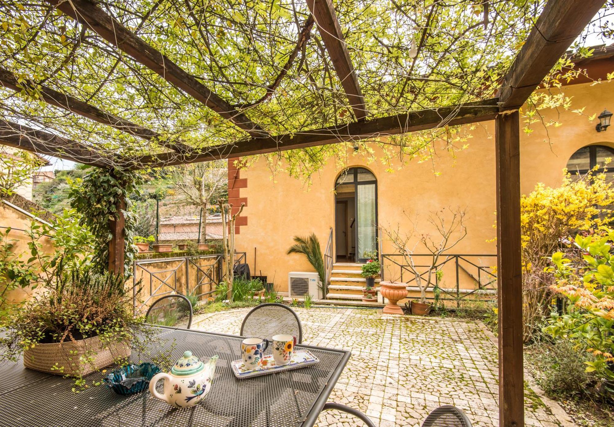 Holiday home Secret Garden